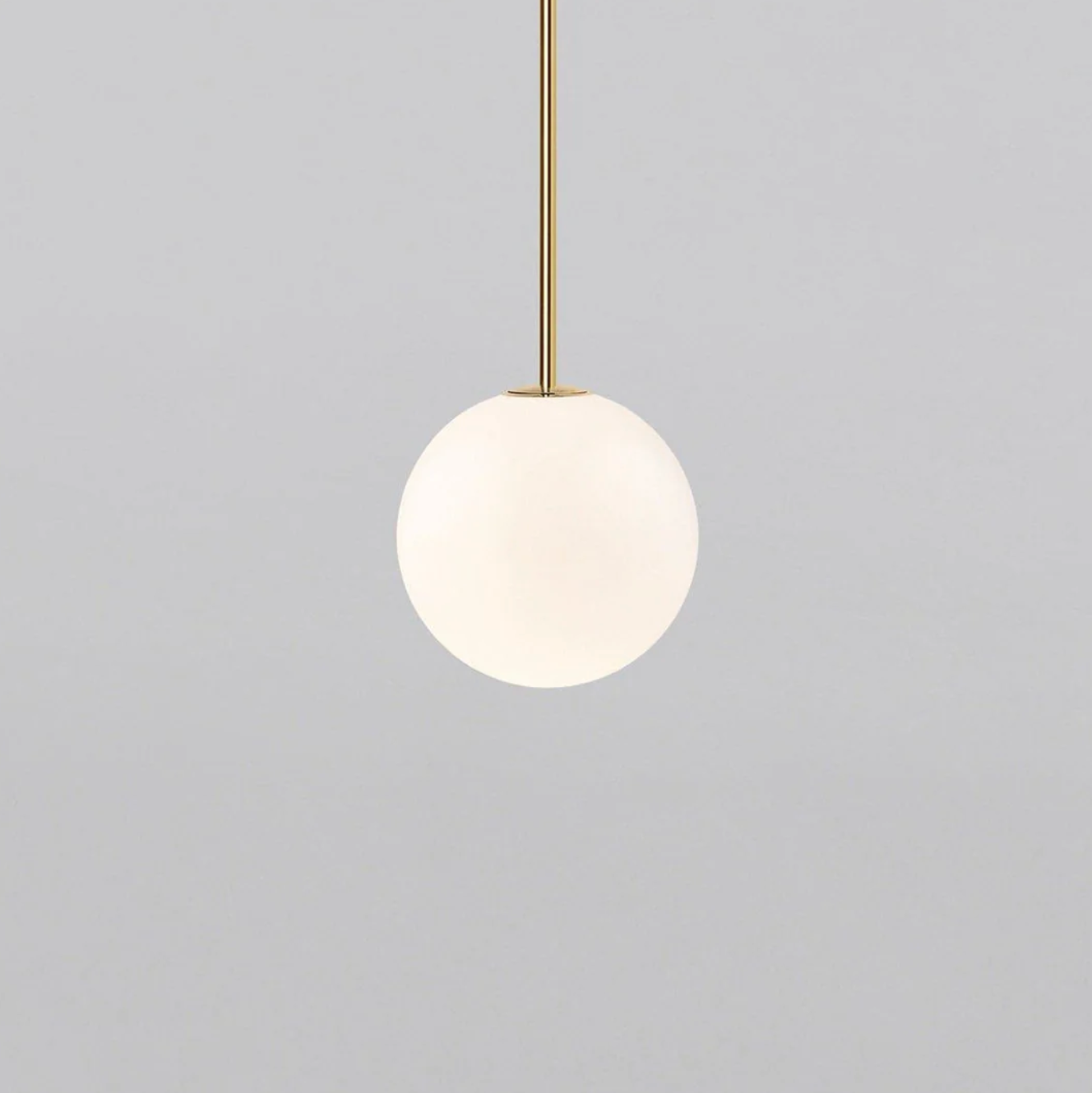 Kugleformet pendellampe med LED