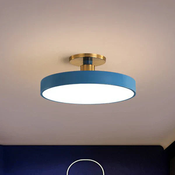 Rund LED-loftlampe i skandinavisk design