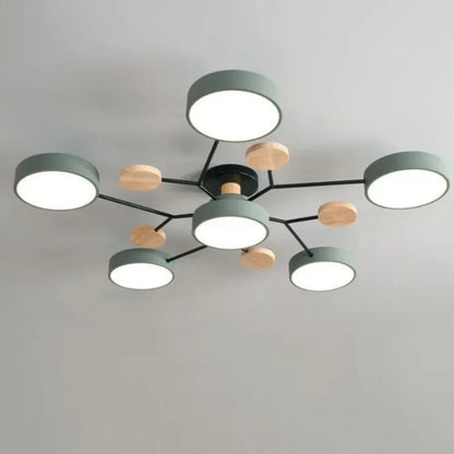 Moderne LED-loftlampe med flere arme og trædetaljer