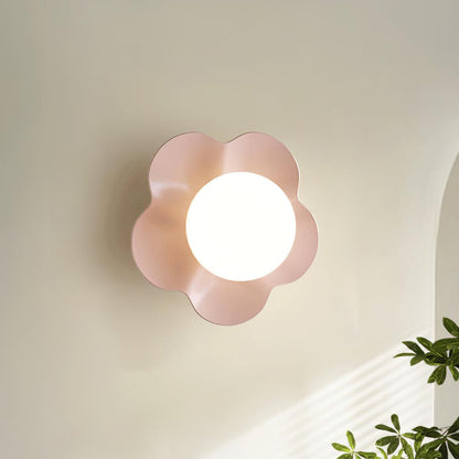 Blomstervæglampe med opalglasglobe - Lumzi