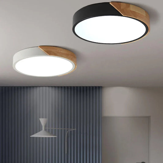 Moderne rund LED-loftlampe med trædetalje