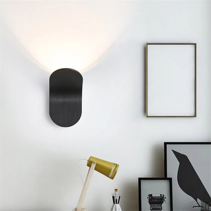 Moderne LED-væglampe med minimalistisk design