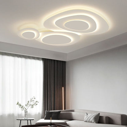 Plafond i hvid metal, skyformede paneler - Lumzi