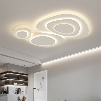 Plafond i hvid metal, skyformede paneler - Lumzi