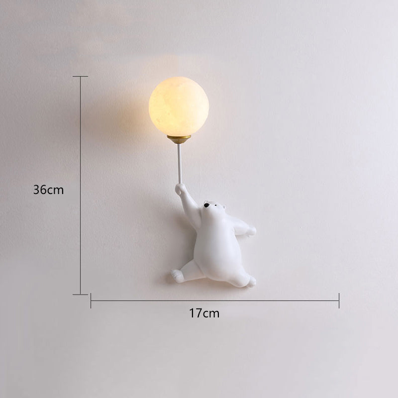 Væglampe i resin med bjørn og ballon - Lumzi