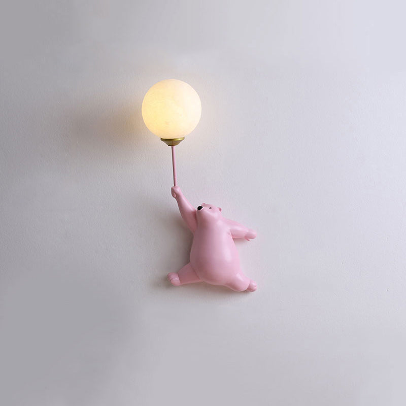 Væglampe i resin med bjørn og ballon - Lumzi