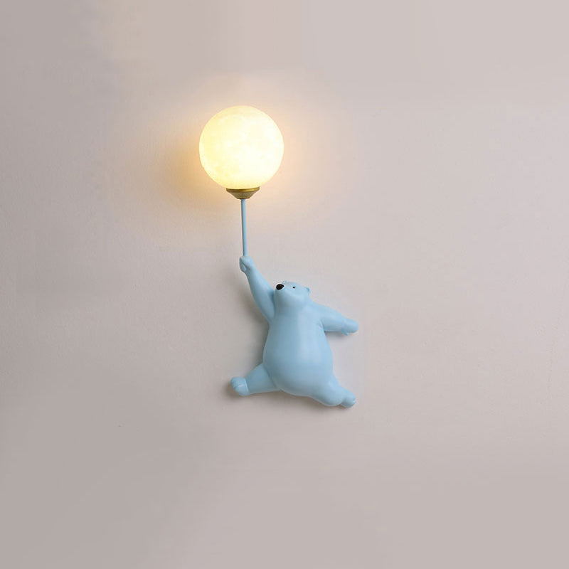 Væglampe i resin med bjørn og ballon - Lumzi