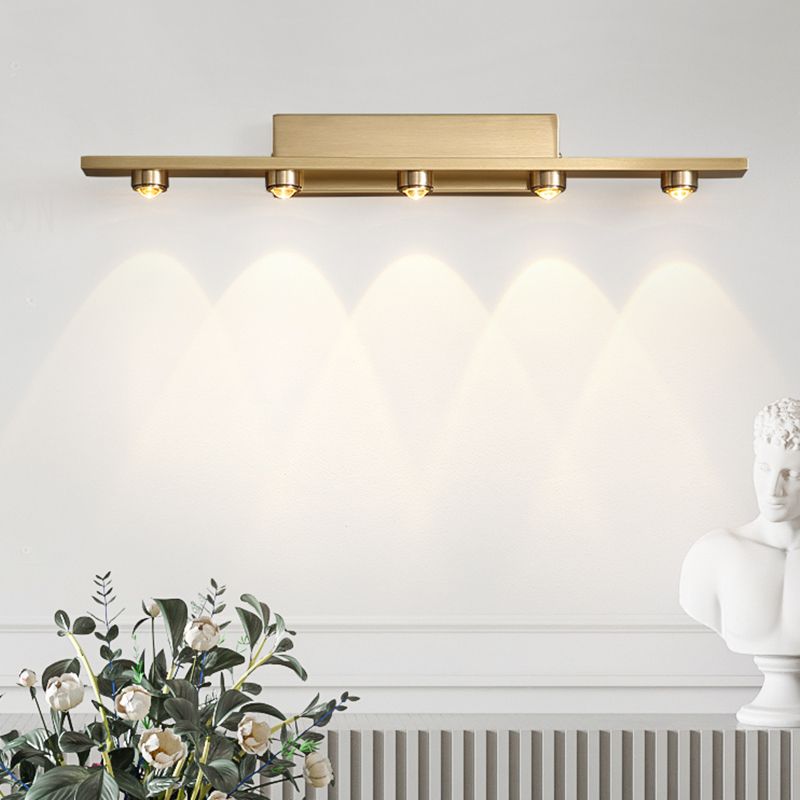 Lineær LED-væglampe med spots - Lumzi