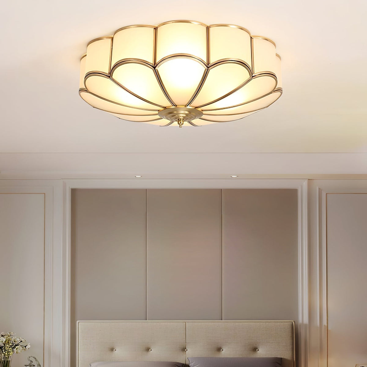 Plafond i messing med matteret glas - Lumzi