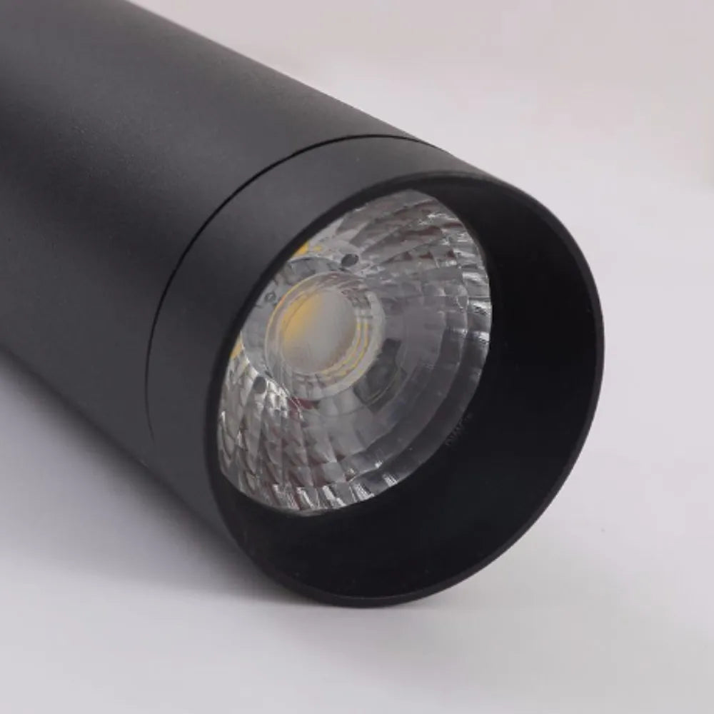Slank LED-pendel i metal - Lumzi