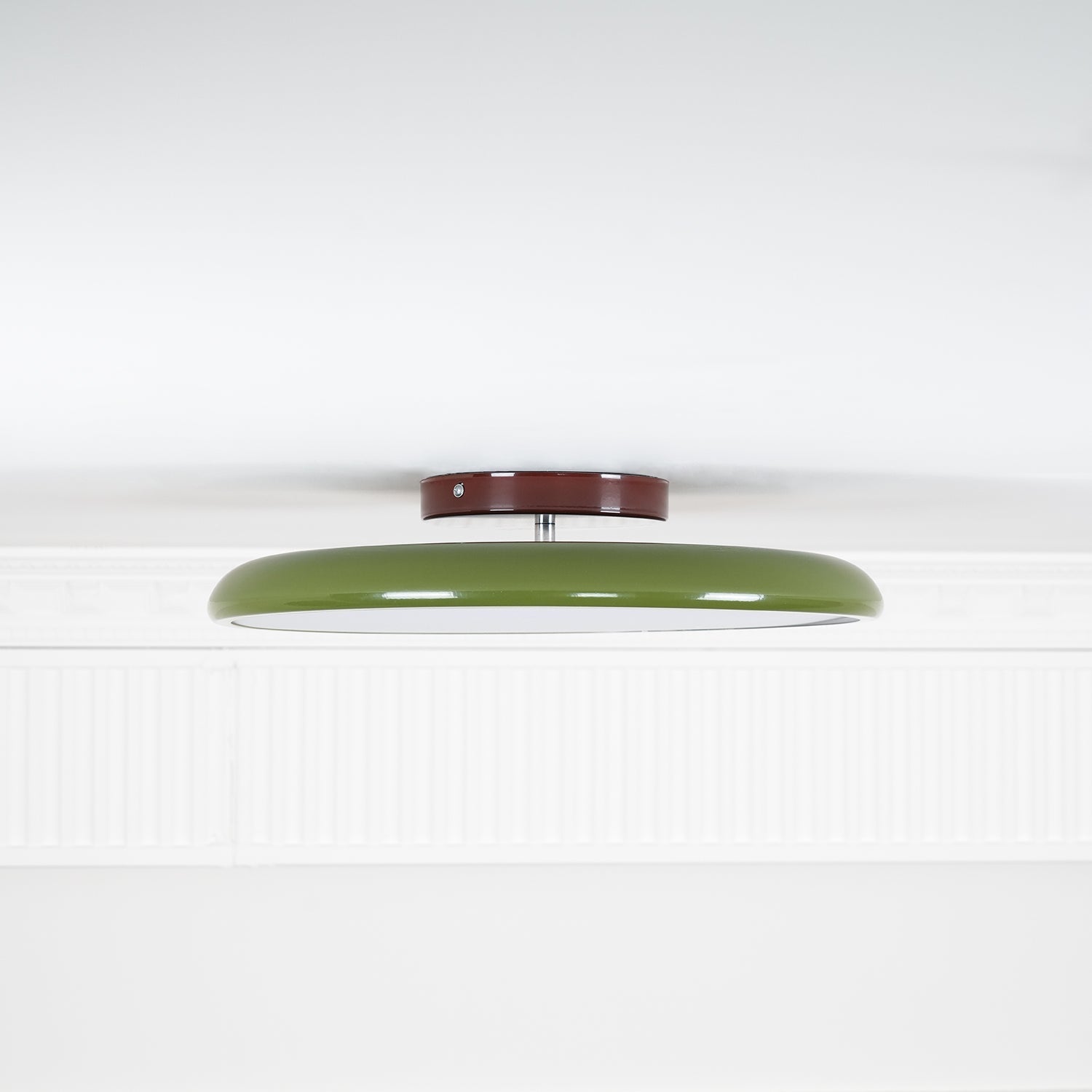 Plafond med hældbar skærm, disc-design - Lumzi