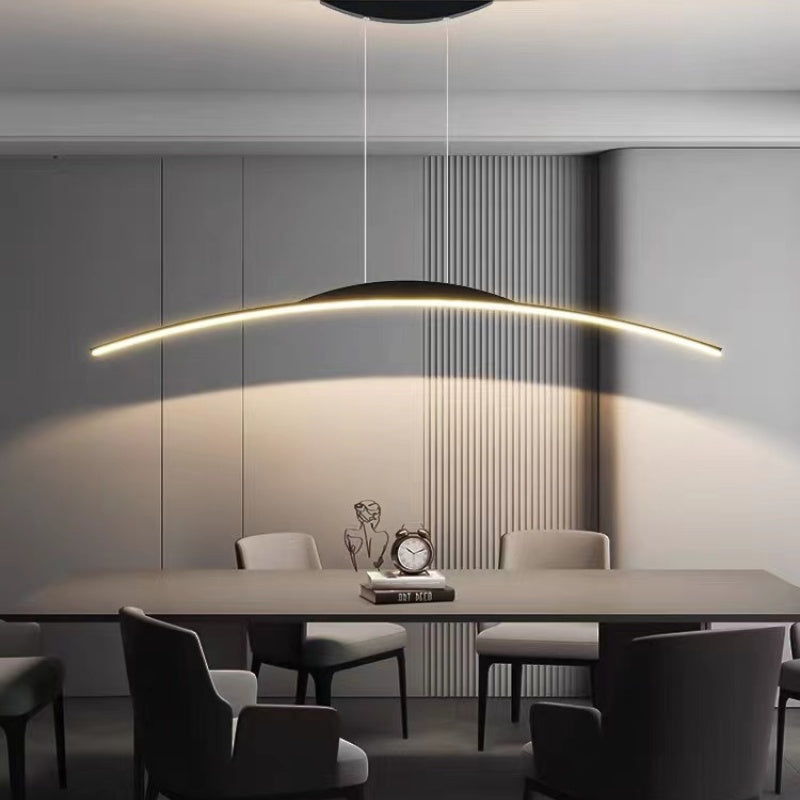 Buet lineær LED-pendel i metal - Lumzi