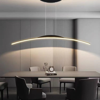Buet lineær LED-pendel i metal - Lumzi