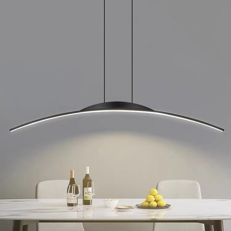 Buet lineær LED-pendel i metal - Lumzi