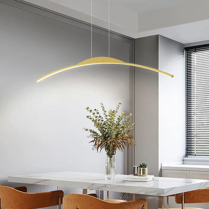 Buet lineær LED-pendel i metal - Lumzi