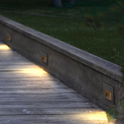 Indbygget LED-trappelampe til udendørs brug - Lumzi