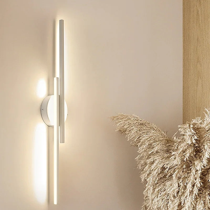 Væglampe med to lysbjælker, minimalistisk - Lumzi