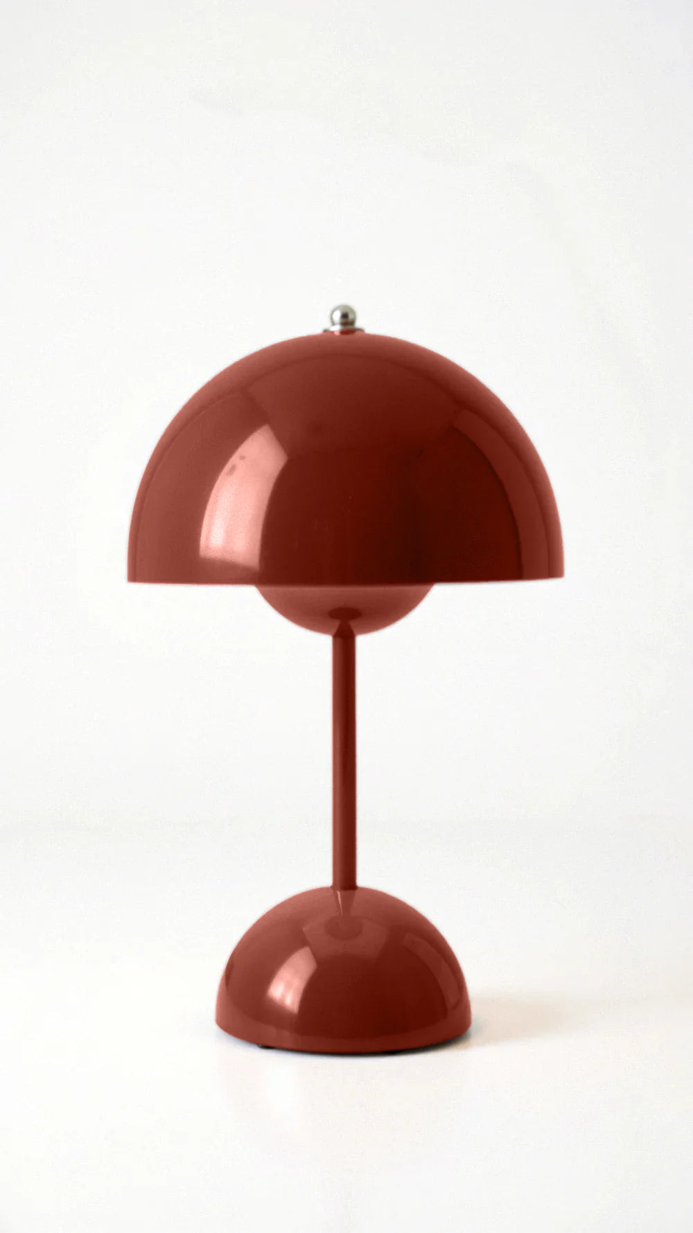 Trådløs bordlampe med minimalistisk design