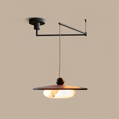 Pendel i valnød og alabast-look med svingarm - Lumzi