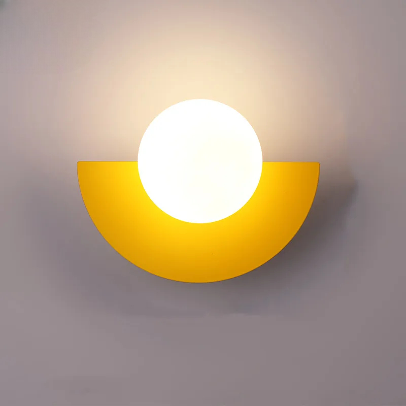 Geometrisk LED-væglampe med halvcirkel