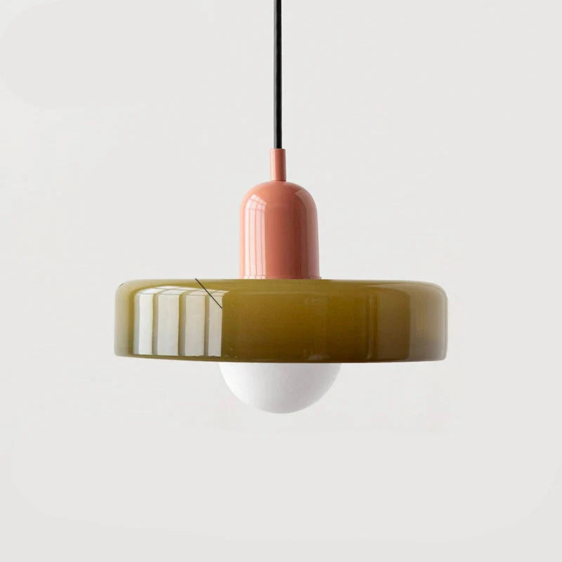 Bauhaus-pendellampe med farvet glasskærm