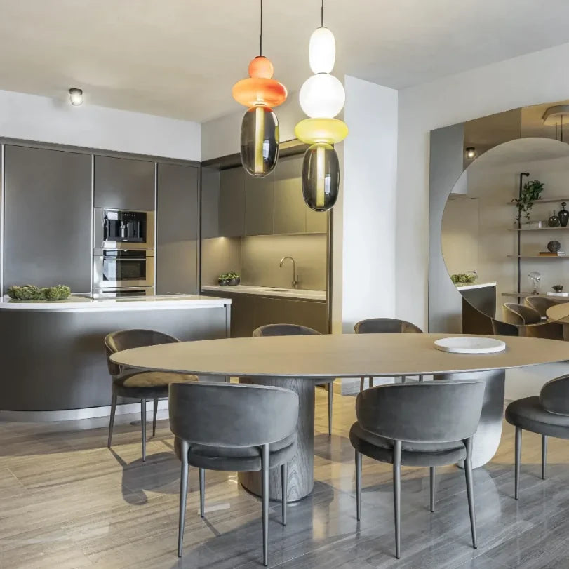 Farverig LED-pendellampe i glas