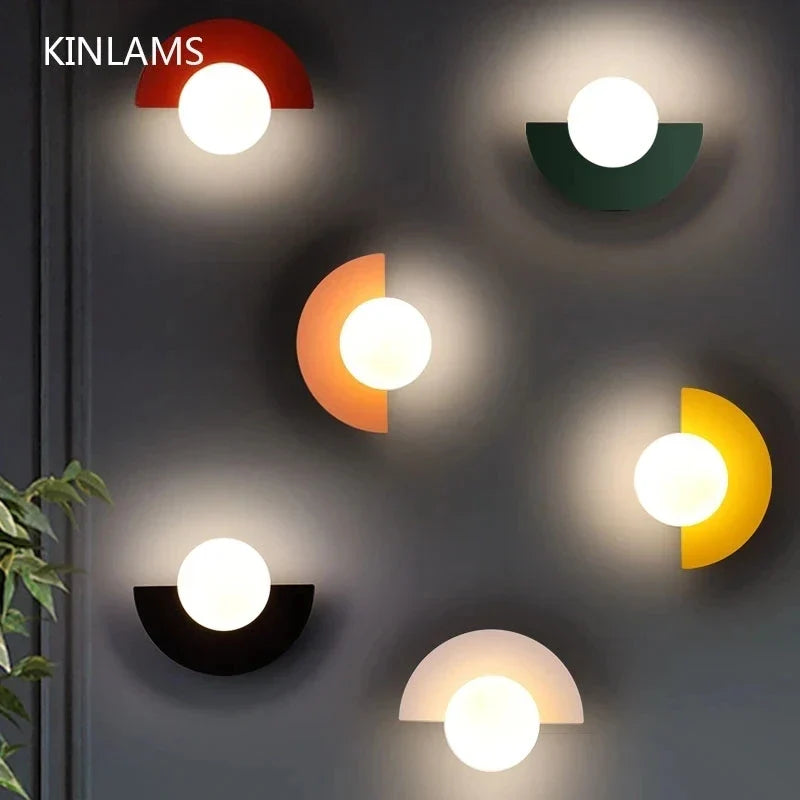 Geometrisk LED-væglampe med halvcirkel