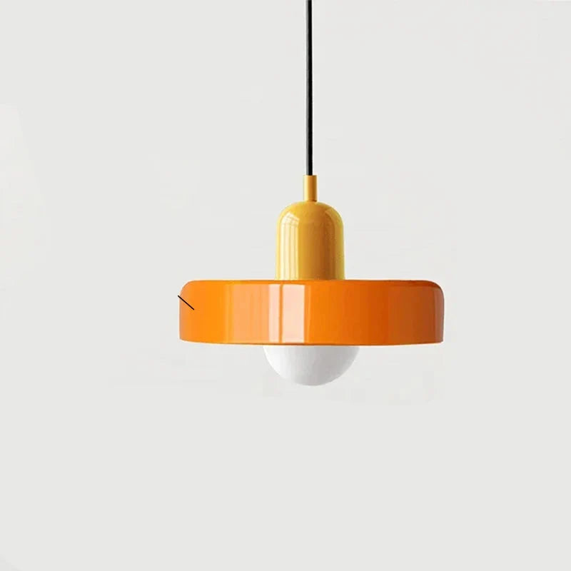 Bauhaus-pendellampe med farvet glasskærm