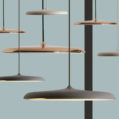 Ultratynd LED-pendellampe med rund skærm