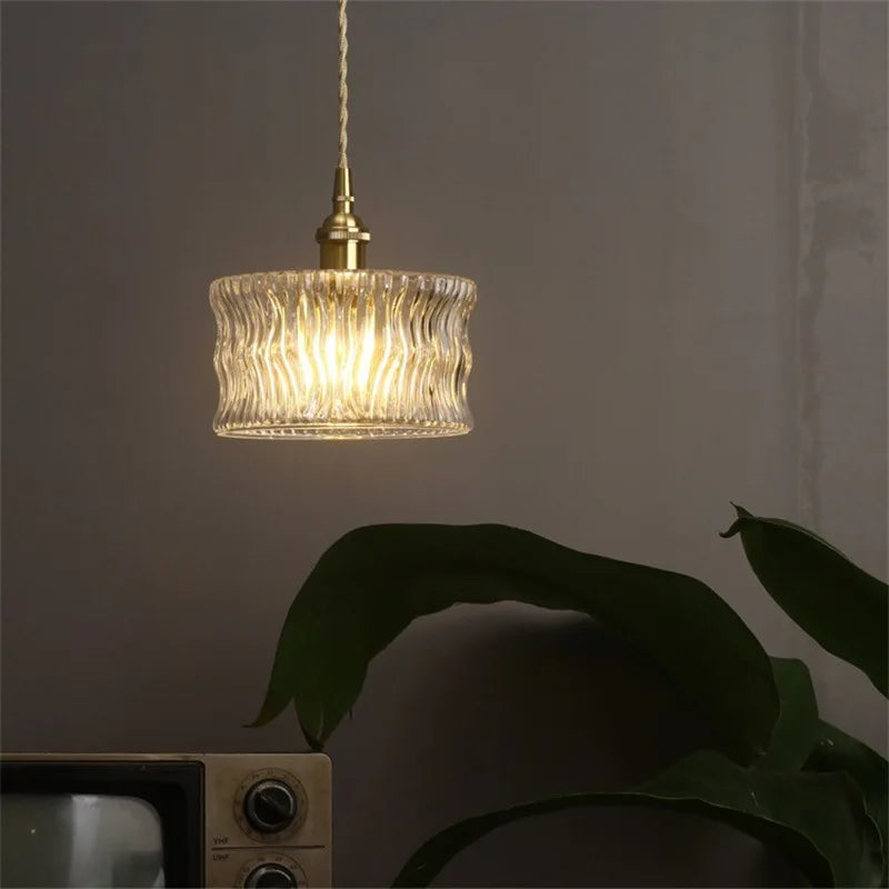 Vintage-pendellampe i riflet glas med guldfinish