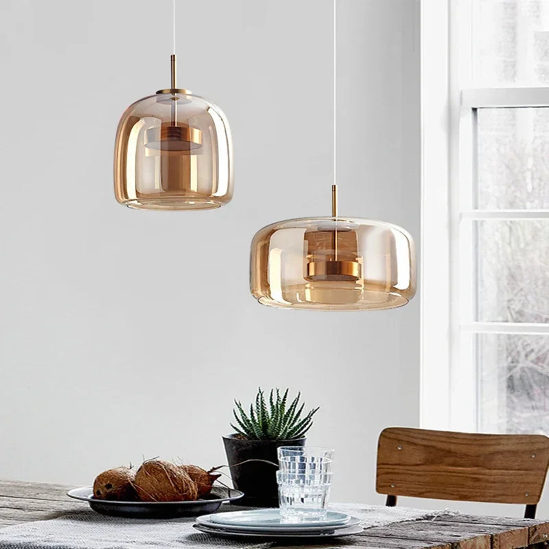 Moderne LED-pendellampe i glas med guldfinish