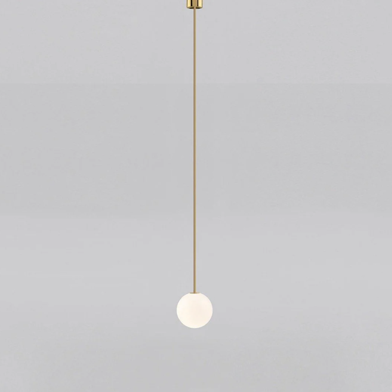 Kugleformet pendellampe med LED