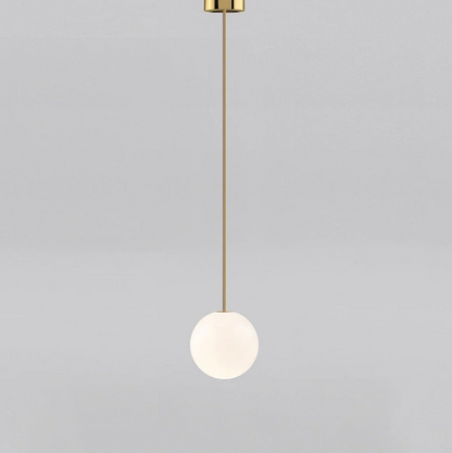 Kugleformet pendellampe med LED