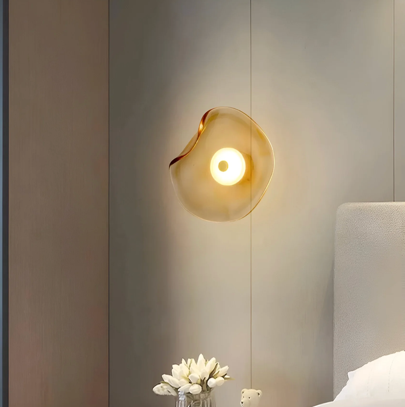 Moderne væglampe med organisk skærm og LED