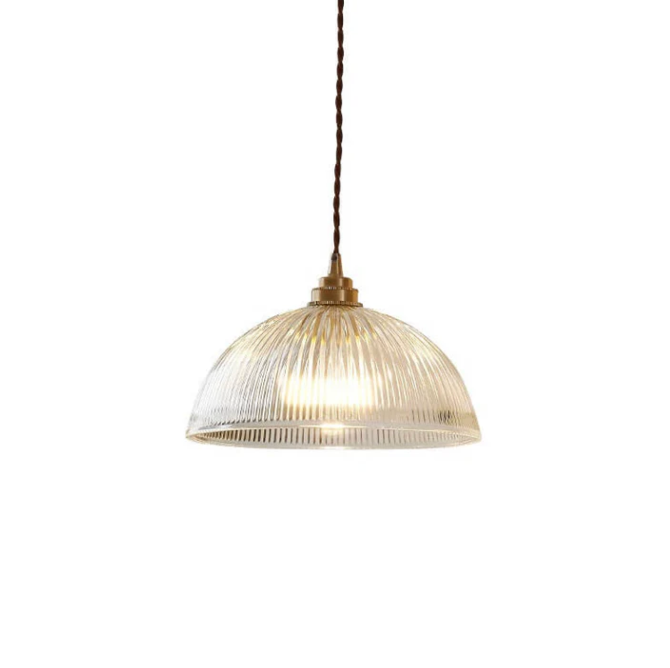 Retro pendellampe med riflet glaskuppel og messingfinish