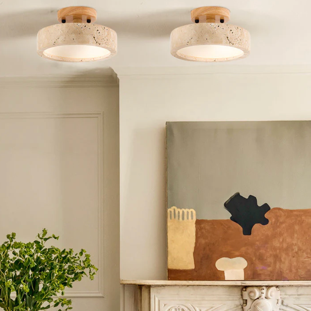 Minimalistisk loftlampe i travertin og træ
