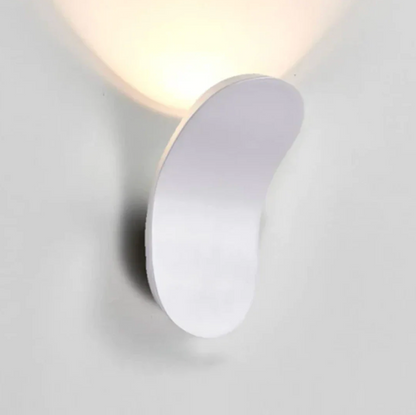 Moderne LED-væglampe med minimalistisk design