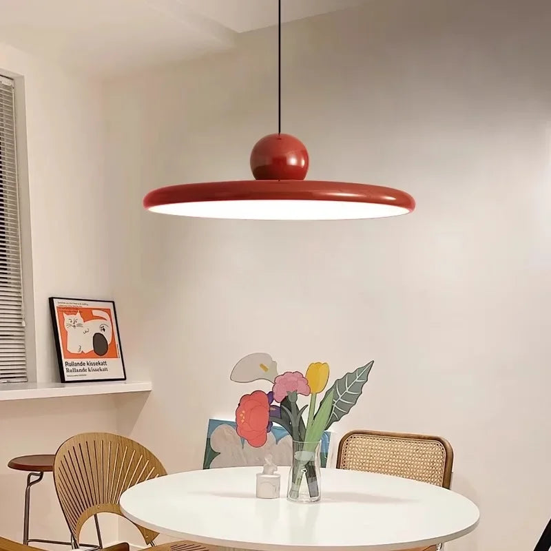Moderne LED-pendellampe i Bauhaus-stil