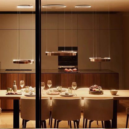 Moderne rund LED-pendellampe med lysring