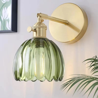 Retro væglampe med tulipanformet glasskærm