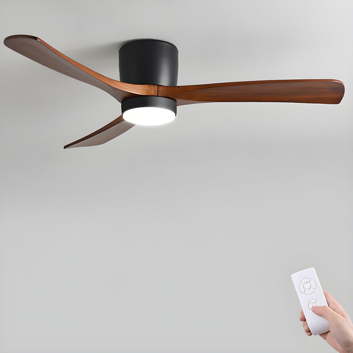 Loftventilator i træ med LED, skandinavisk - Lumzi