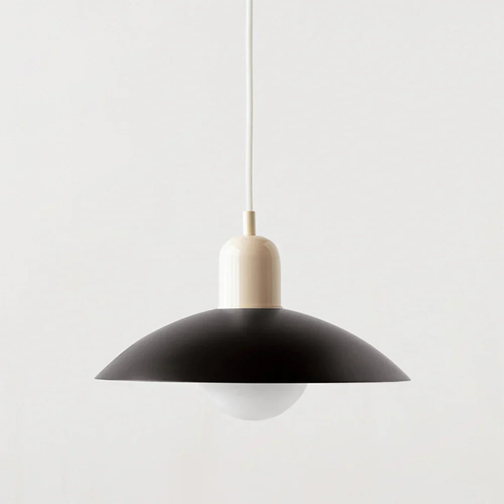 Moderne pendellampe med tofarvet design