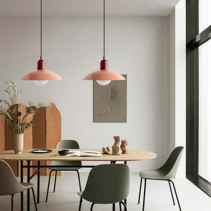 Moderne pendellampe med tofarvet design