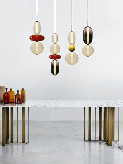 Farverig LED-pendellampe i glas