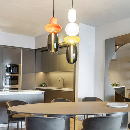 Farverig LED-pendellampe i glas
