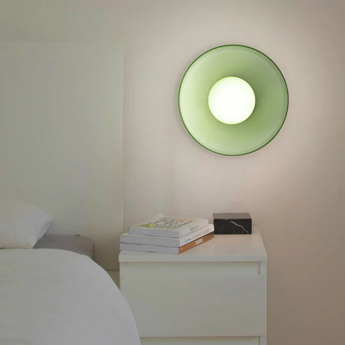 Moderne loftlampe i glas med minimalistisk design