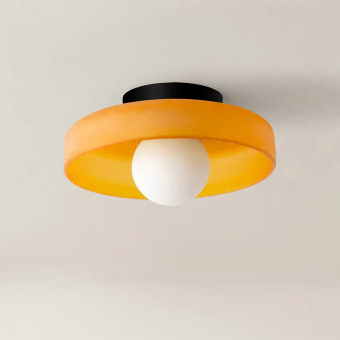 Moderne loftlampe i glas med minimalistisk design