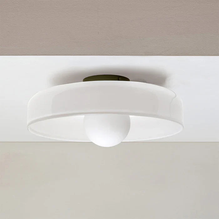 Moderne loftlampe i glas med minimalistisk design