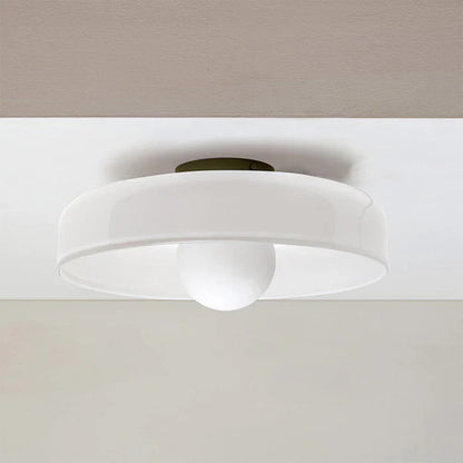 Moderne loftlampe i glas med minimalistisk design
