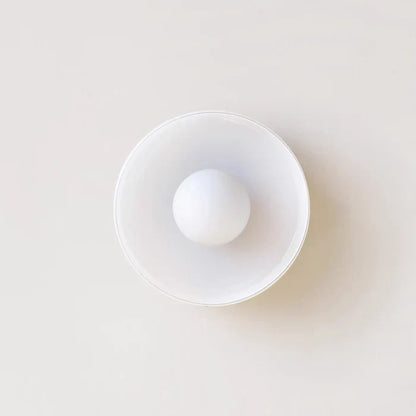 Moderne loftlampe i glas med minimalistisk design